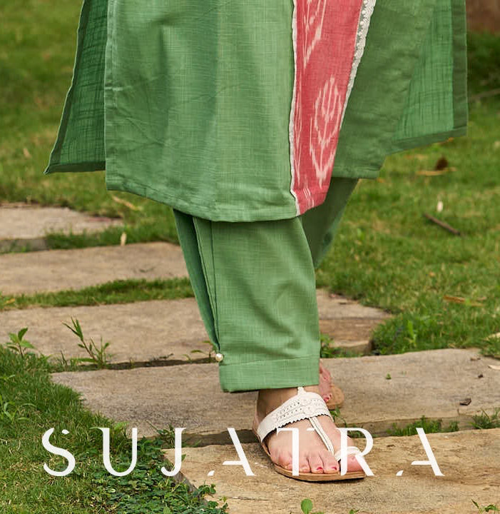 Pleated Pista Pant with Pearl Details