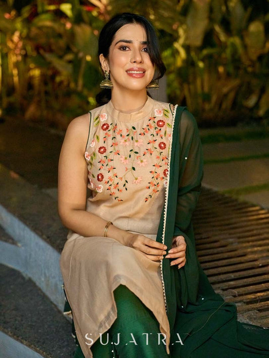 Chic Sleeveless Chanderi Beige Kurta with Minimal Floral Hand Embroidery