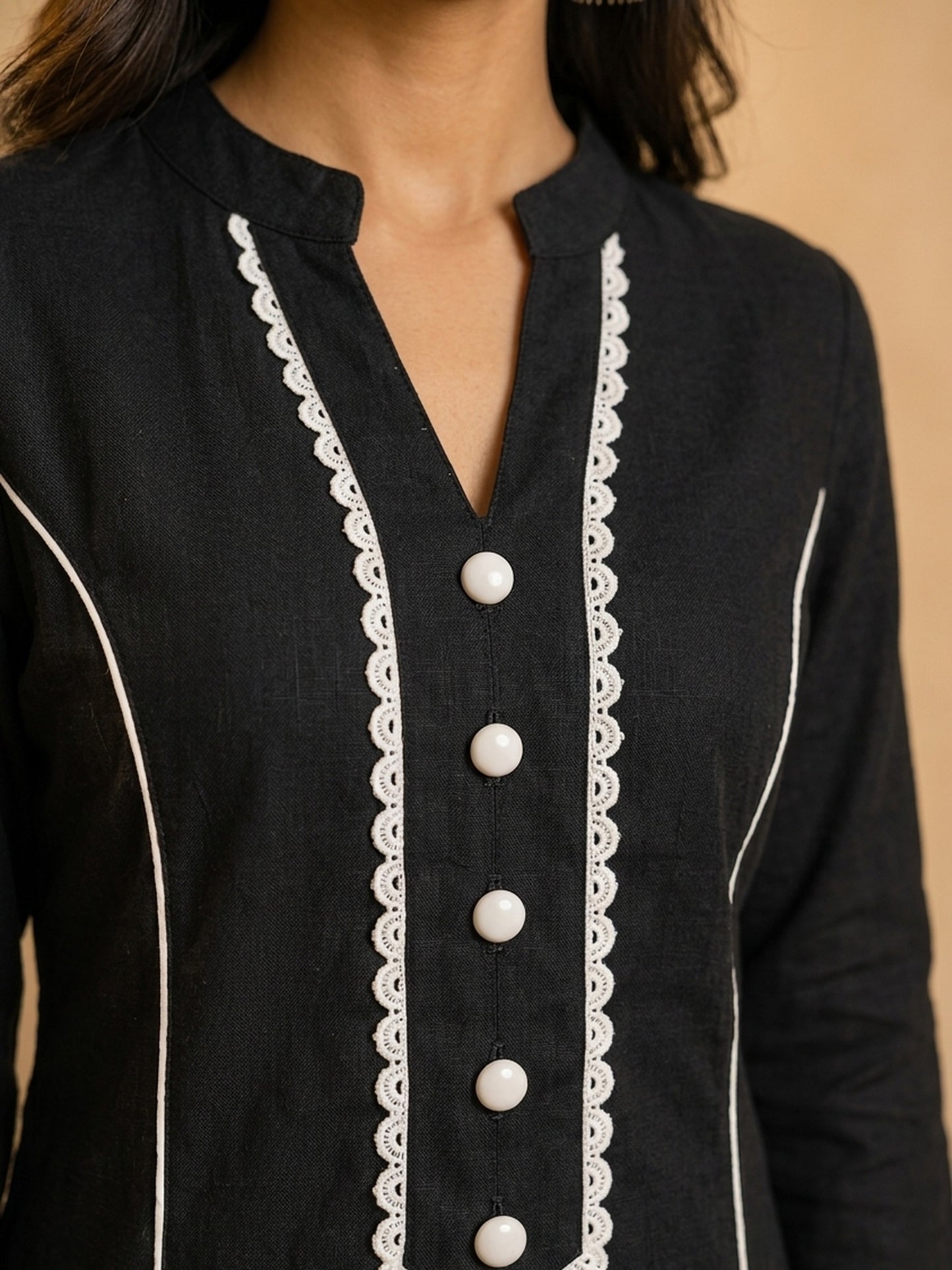 Classic Solid Black Straight Kurta Featuring White Contrast Piping Panels & Ric Rac Scalloped Neckline