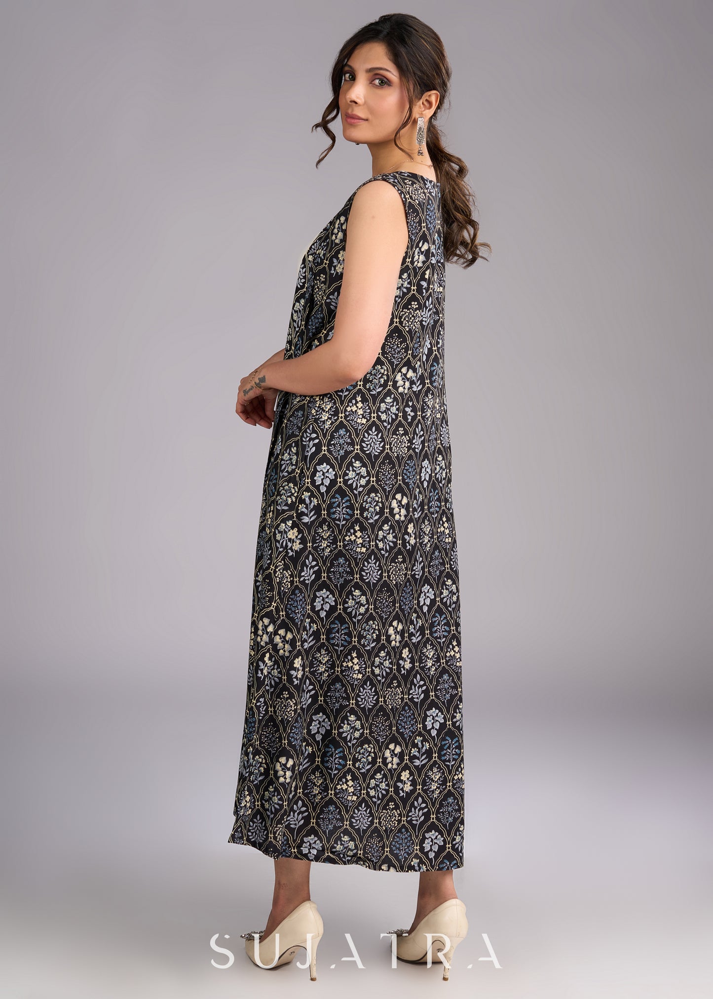 Midnight Muse Sleeveless Black Viscose Shrug with Vibrant Floral Print - Dress optional