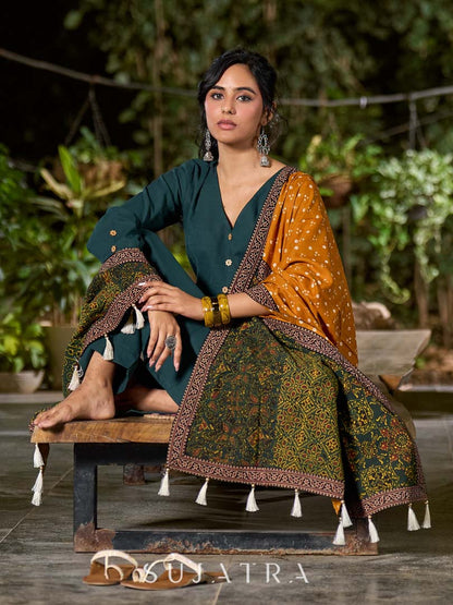 Effortless Bottle Green Cotton Kurta with Sleek Minimal Finish