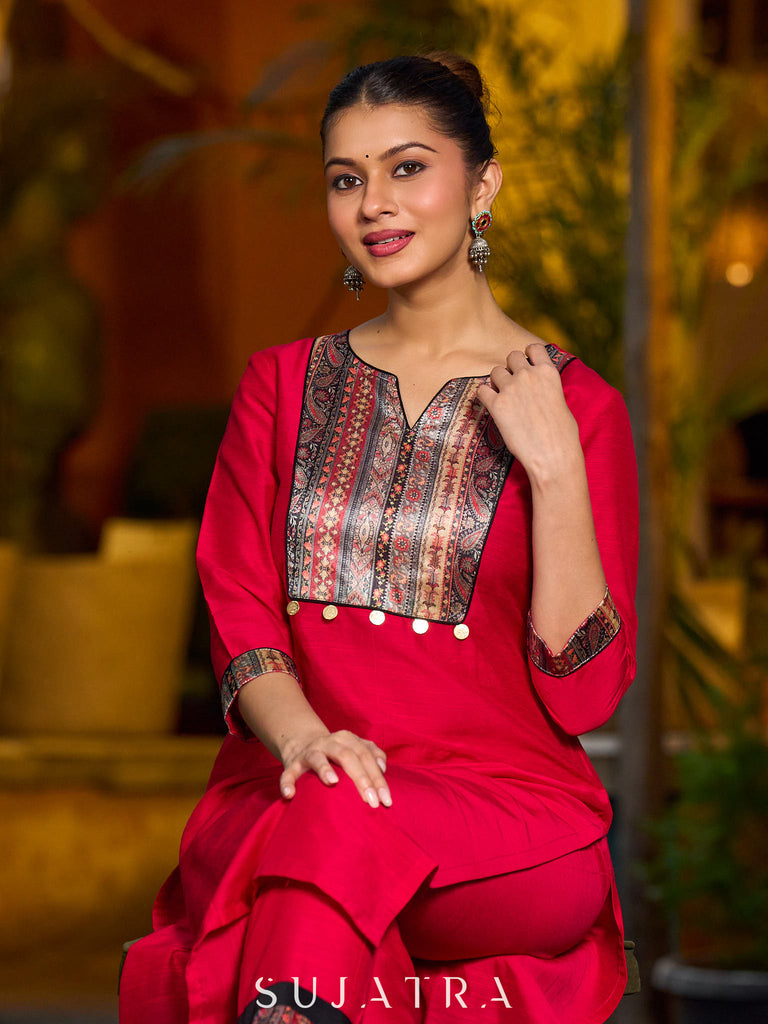Stunning magenta cotton-silk kurta with digital print detailing and black–gold contrast