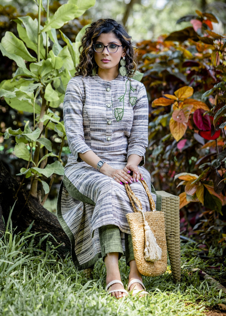 Exclusive handloom cotton kurta with embroidered motifs