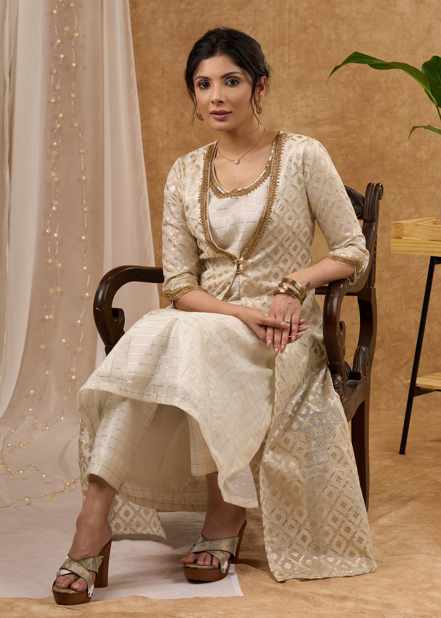 Elegant hand Embroidered Ivory Chanderi Kurta