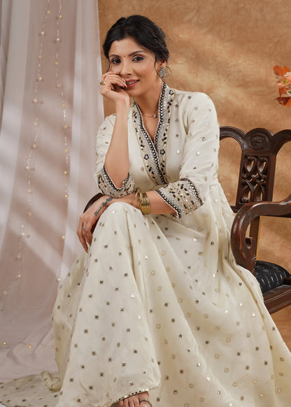 Gorgeous embroidered flared tissue gown