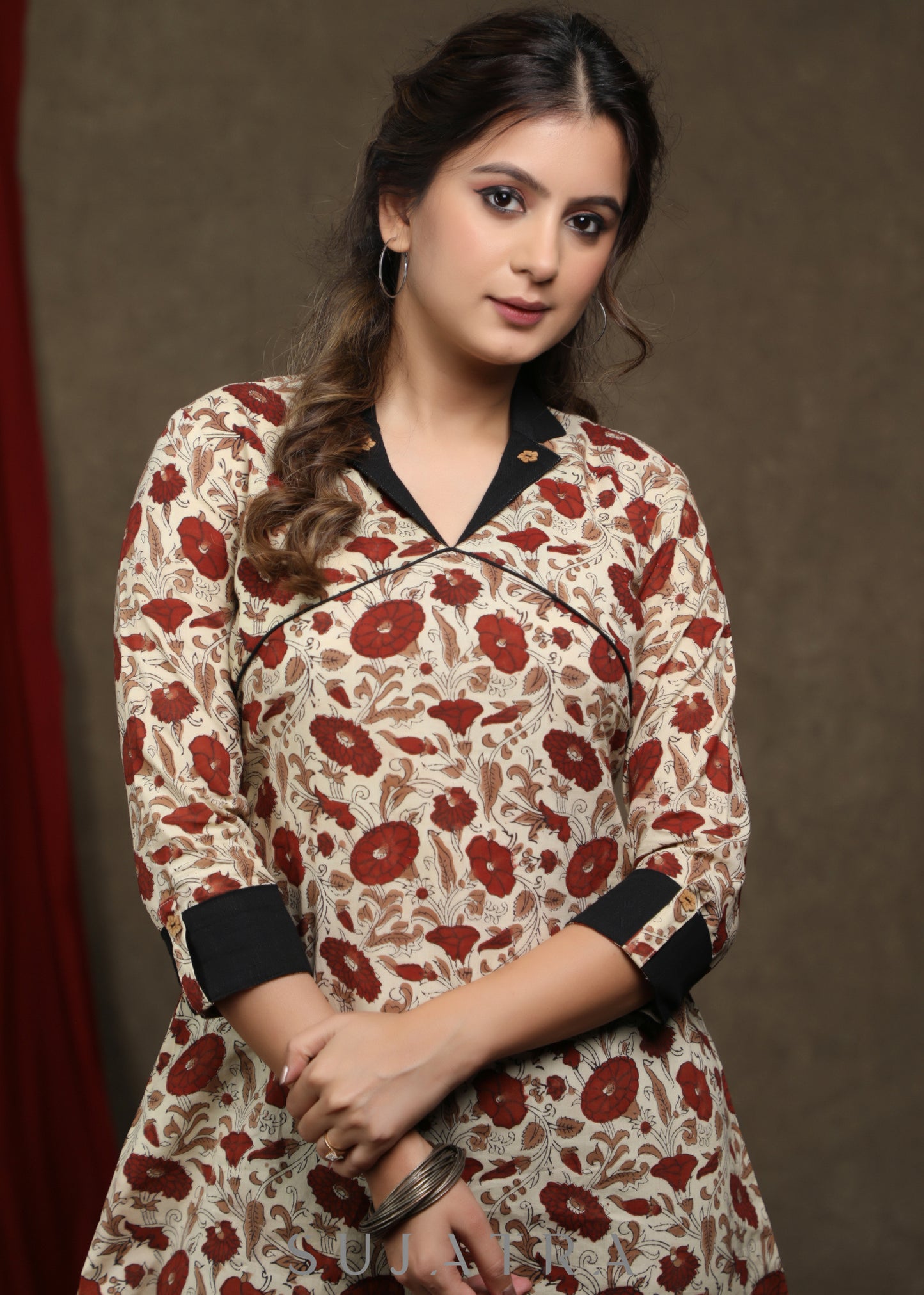 Offwhite printed cotton tunic with Black detailing