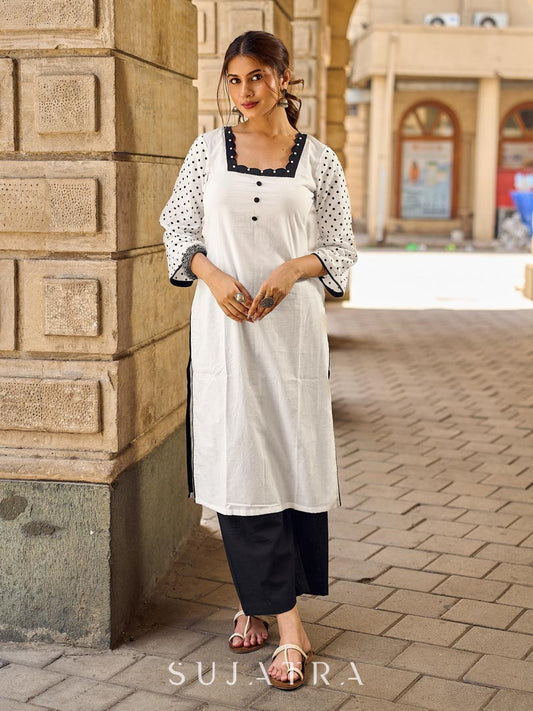 Effortless White Cotton Kurta Adorned with Polka Dot Sleeves & Delicate Scalloped Neckline