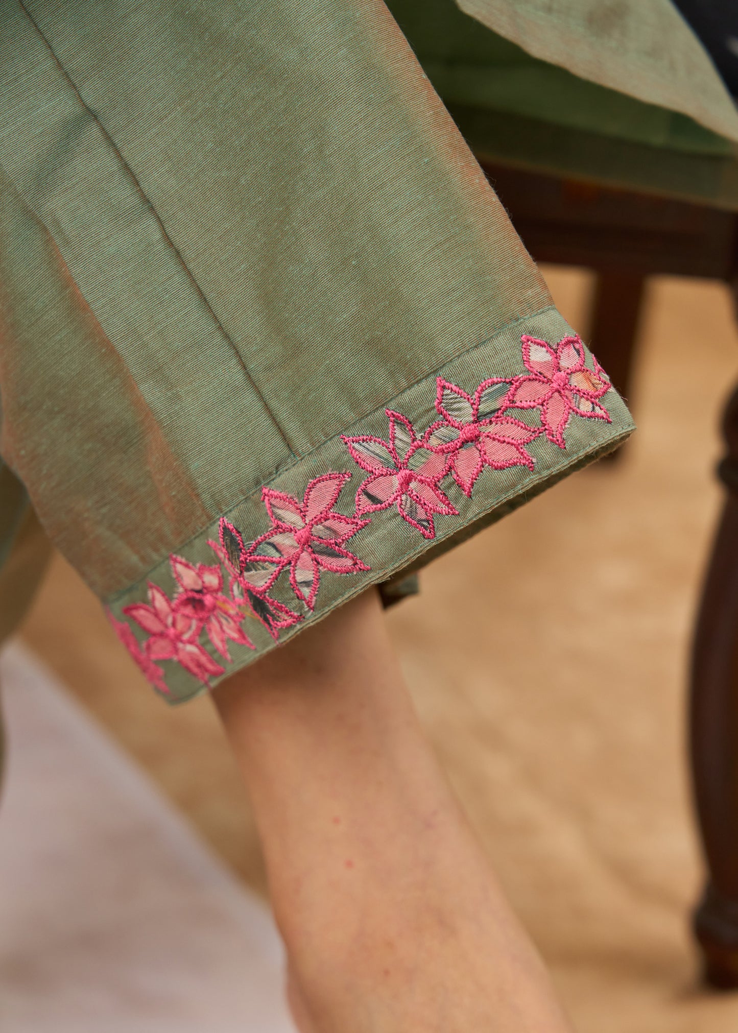 Elegant fern green Chanderi kurta and pant with intricate applique work -  Dupatta Optional