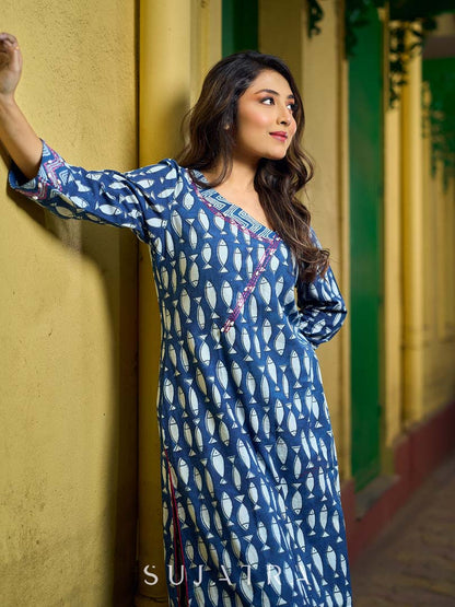 Deep Indigo Kurta with Playful Fish Print, Sculpted Neckline and Magenta Embroidery Accents