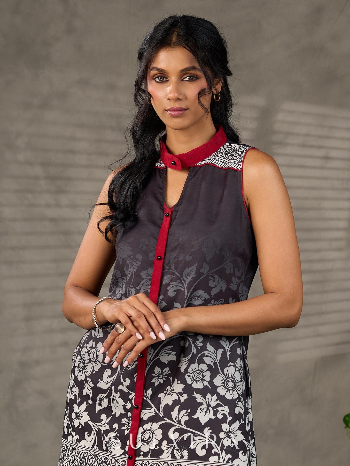 Black and maroon ombré Kalamkari inspired motif printed shirt dress with slit mandarin collar and maroon accents