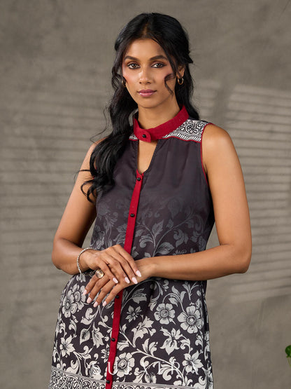 Black and maroon ombré Kalamkari inspired motif printed shirt dress with slit mandarin collar and maroon accents