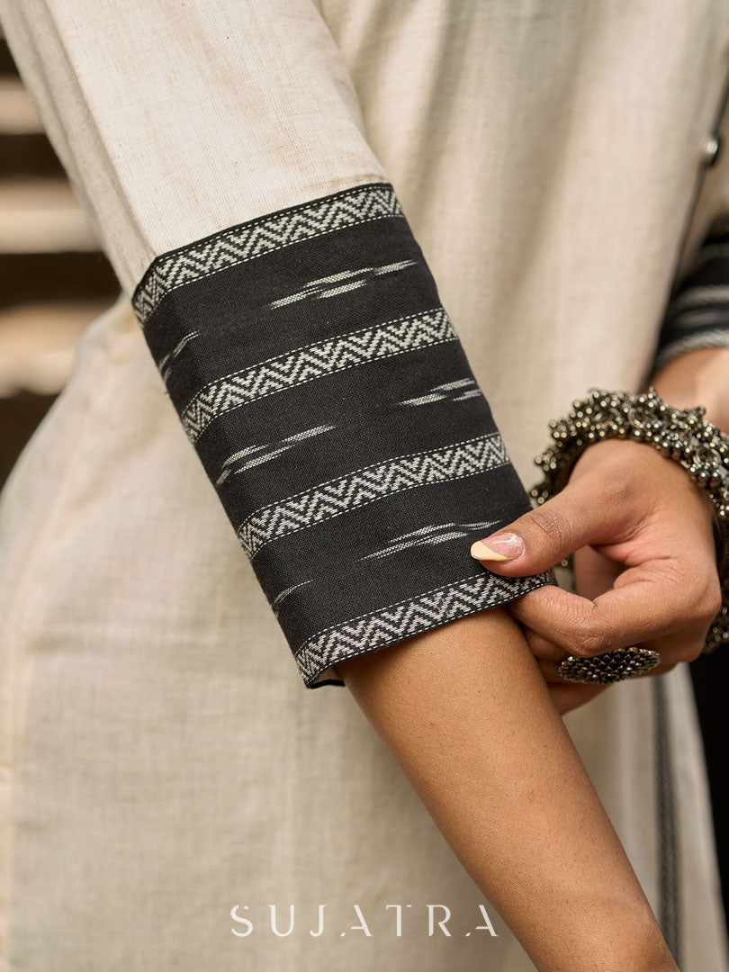 Elegant Off-White Cotton Flex Kurti with Ikat Hem & Sleeve Accents - Pant Optional