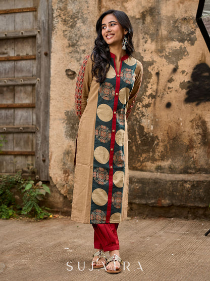 Maroon Minimal Style Cotton Pant with Front Pleats and Relaxed Fit