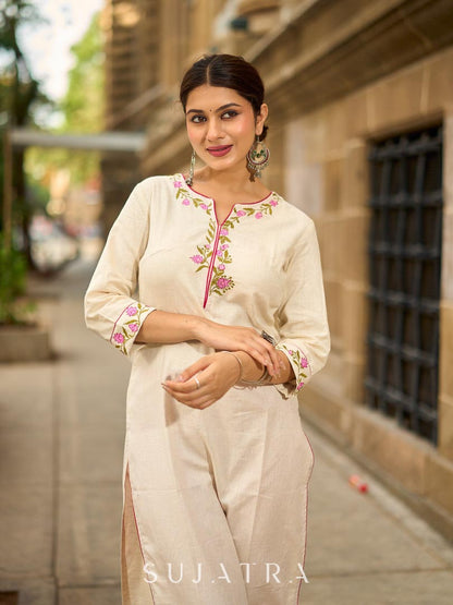 Soulful Off-White Cotton Kurta with Pink Floral Embroidered Neckline & Sleeves