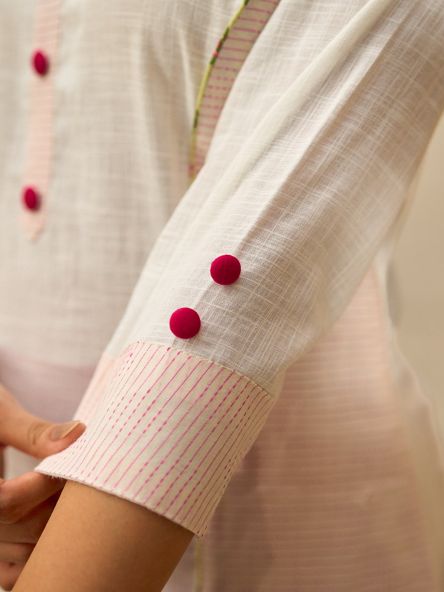 Structured White Cotton Kurta with Pink & White Kantha Embroidered Panels & Contrast Pink Buttons