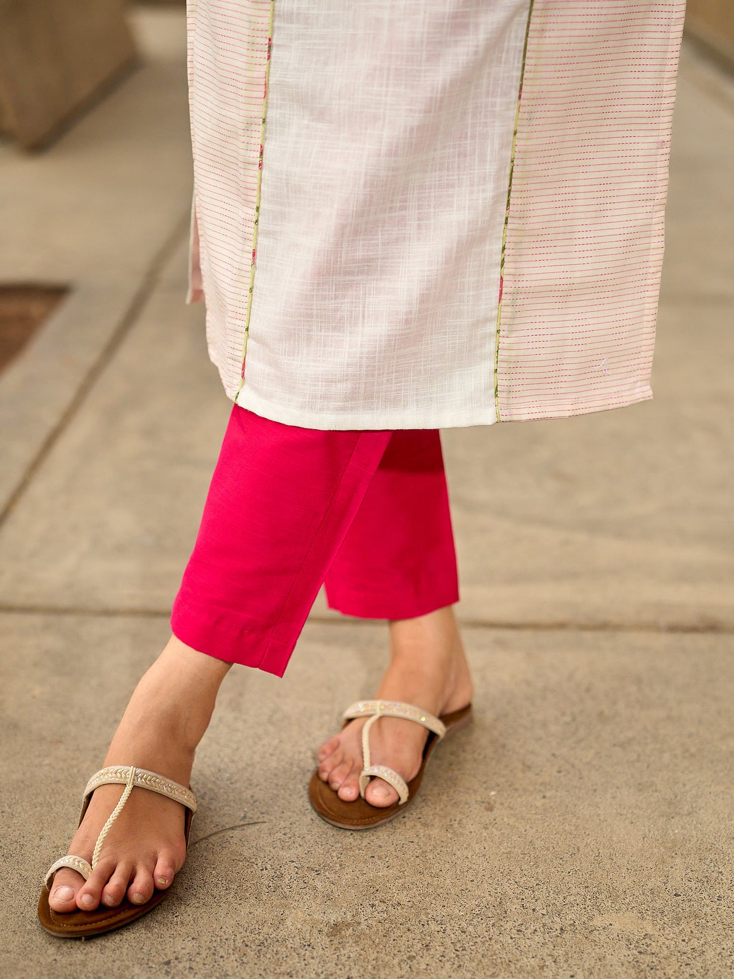 Structured White Cotton Kurta with Pink & White Kantha Embroidered Panels & Contrast Pink Buttons