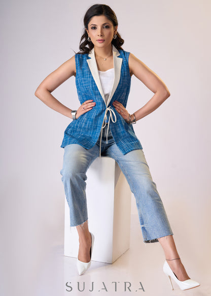 Smart Blue cotton checks sleeveless collared top with front tie-ups & Inner