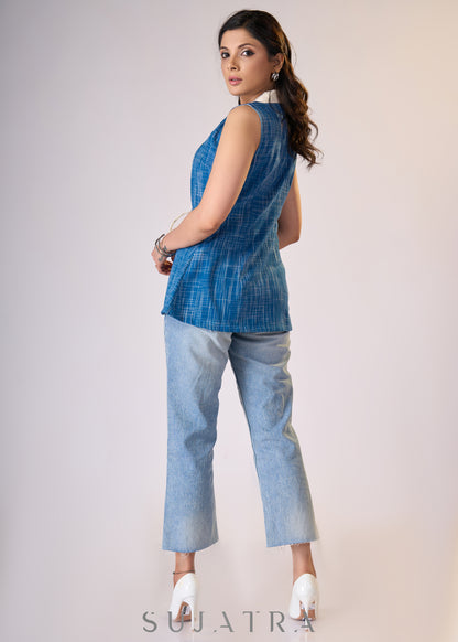 Smart Blue cotton checks sleeveless collared top with front tie-ups & Inner