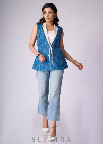 Smart Blue cotton checks sleeveless collared top with front tie-ups & Inner