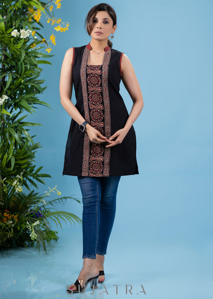 Elegant black cotton sleeveless tunic with ajrakh combination
