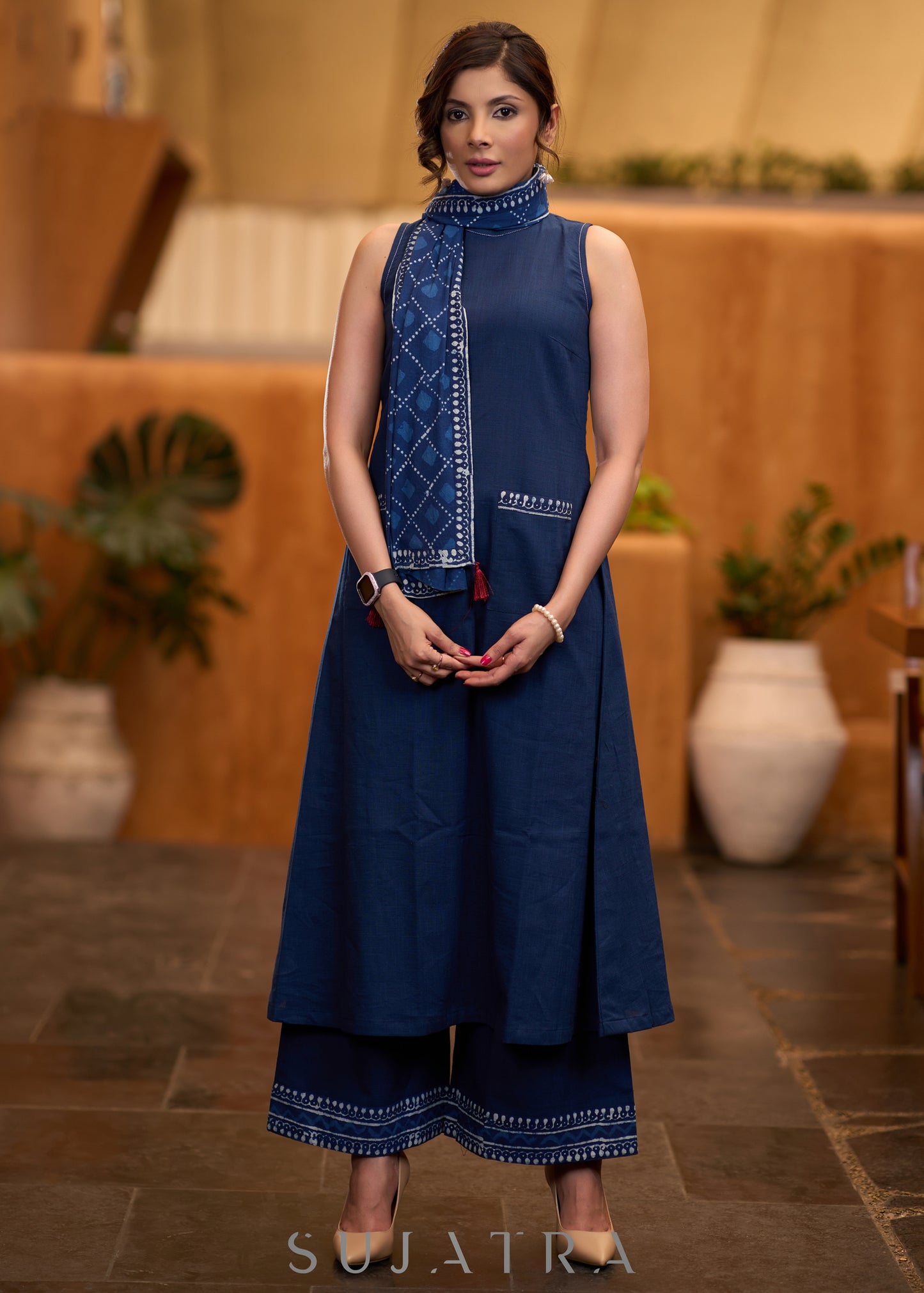 Stylish Navy blue cotton sleeveless kurta with pockets & pant - Stole optional
