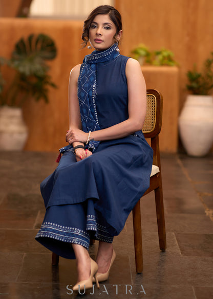 Stylish Navy blue cotton sleeveless kurta with pockets & pant - Stole optional