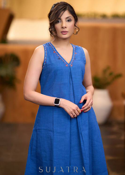 Smart blue cotton sleeveless kurta & Pant with Gond painting