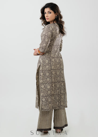 Dussehra Sale — Trendy Grey Cotton Block Print Kurta With Kutch Mirror Work - Pant Optional