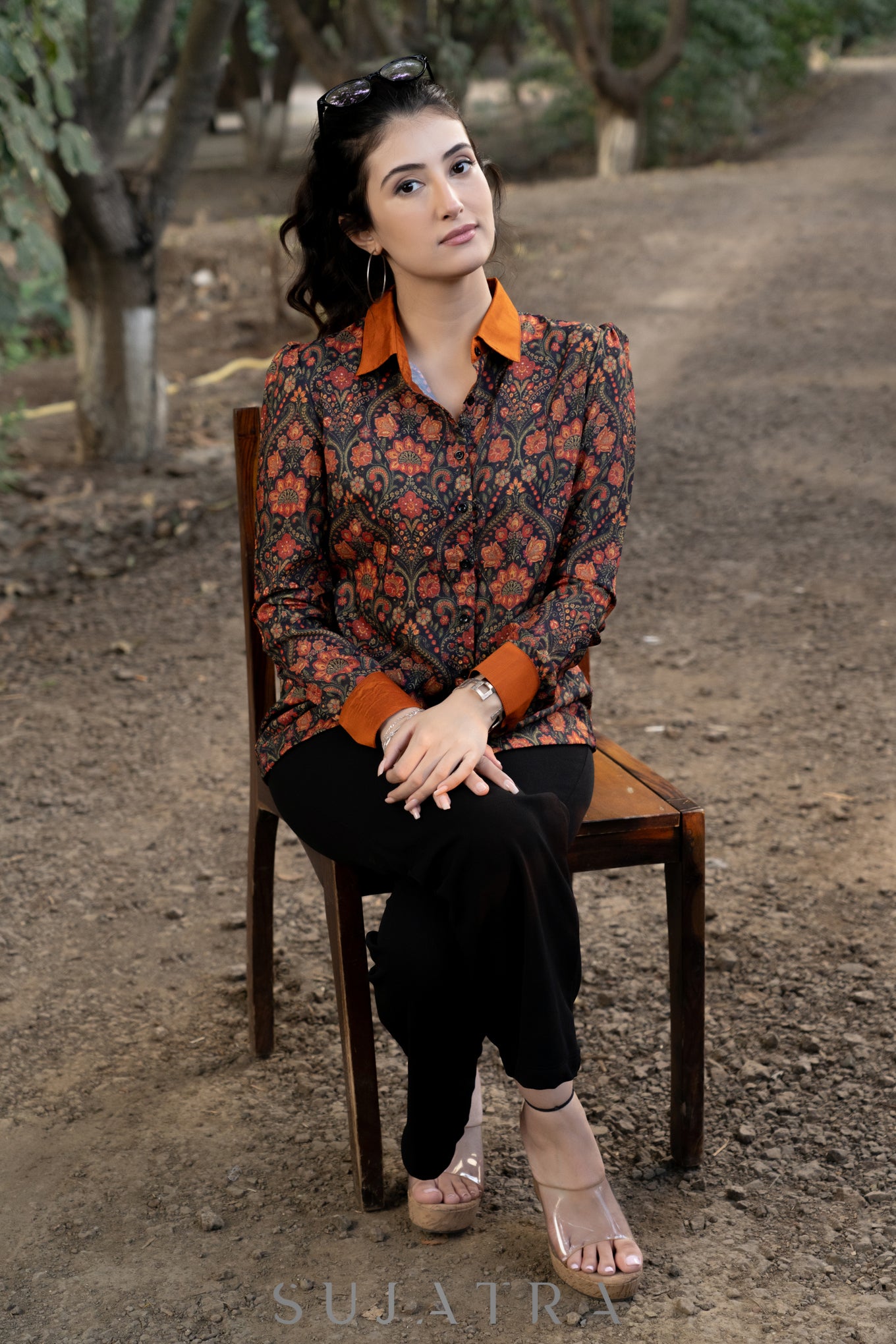 Elegant Black Muslin Shirt with Floral Print and Contrast Collar