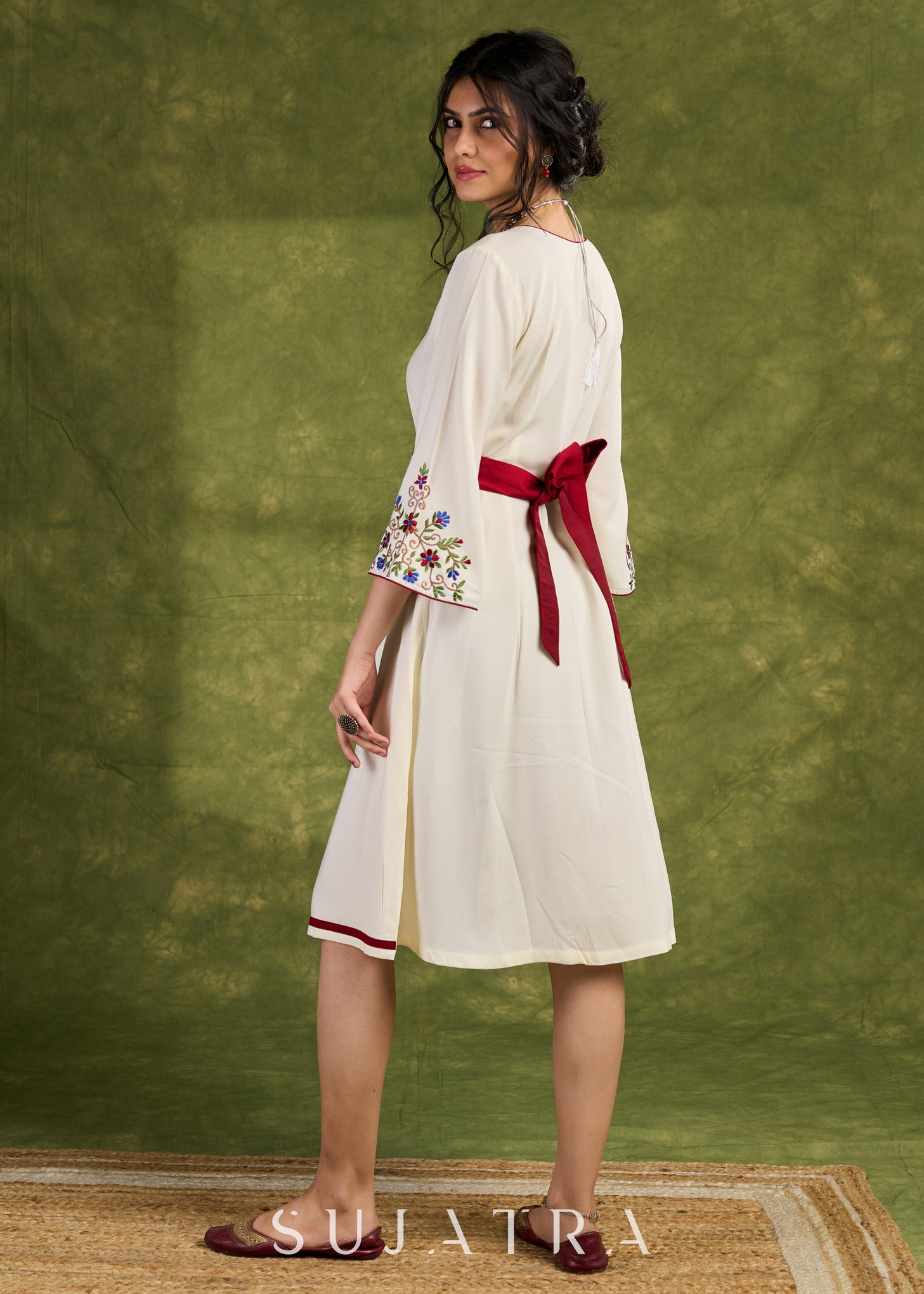 embroidered rayon dress Floral-Patterned Embroidered Blue 100% Rayon A-Lined Dress