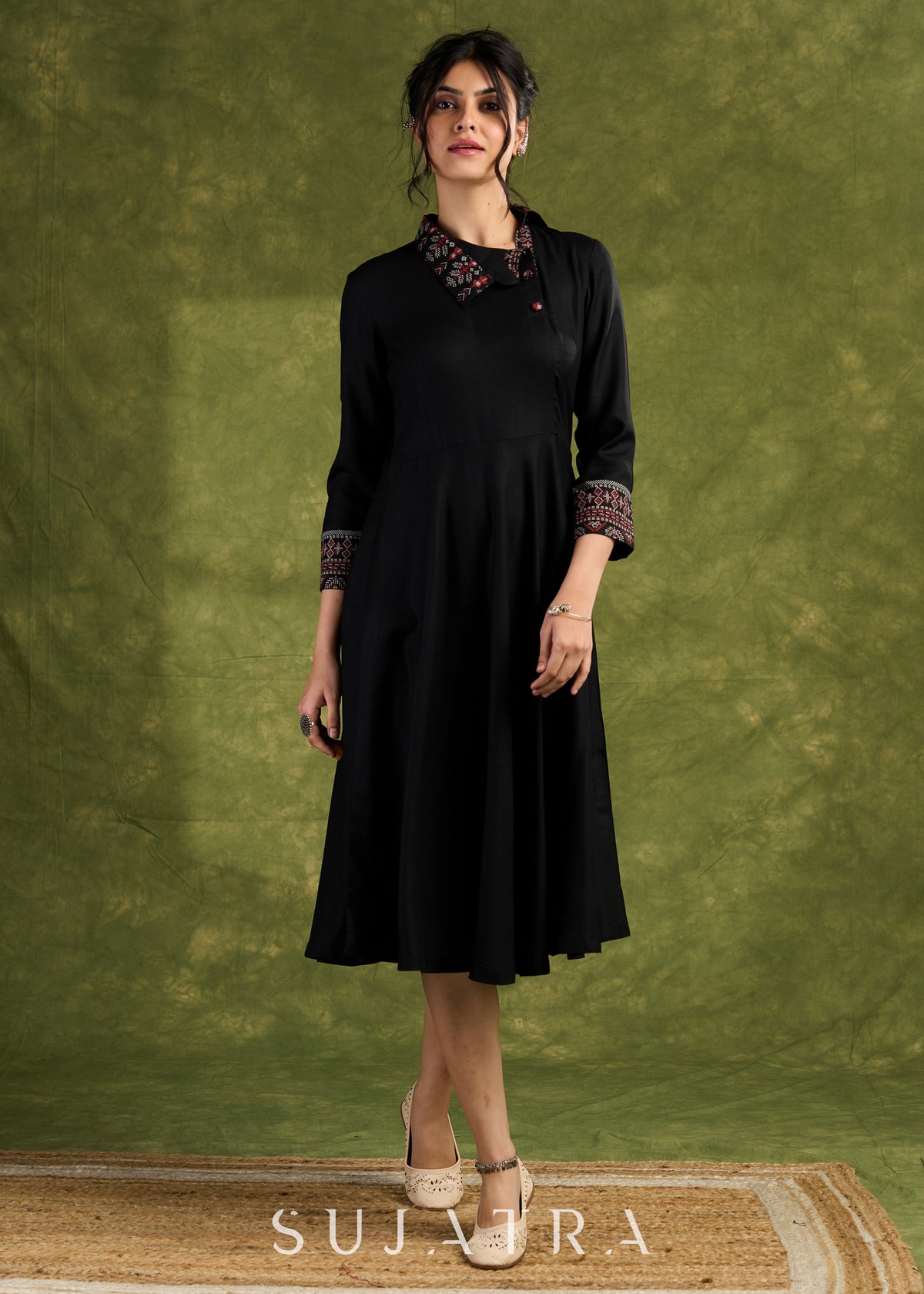 Dussehra Sale — Sophisticated Black Rayon Dress With Printed Collar And Cuffs