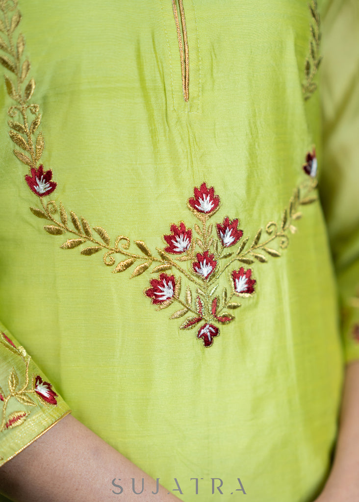 Embroidered Lemon Chanderi kurta with pant-Dupatta optional