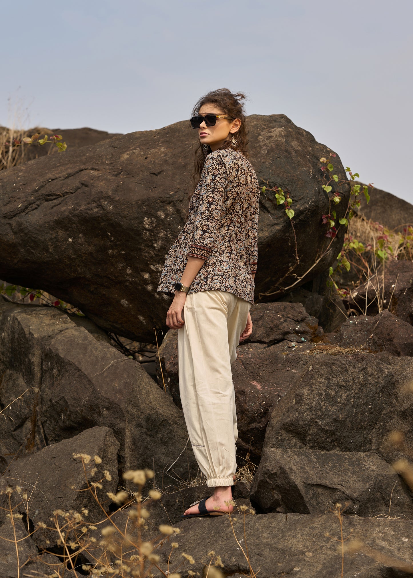 Off-White cotton balloon pant