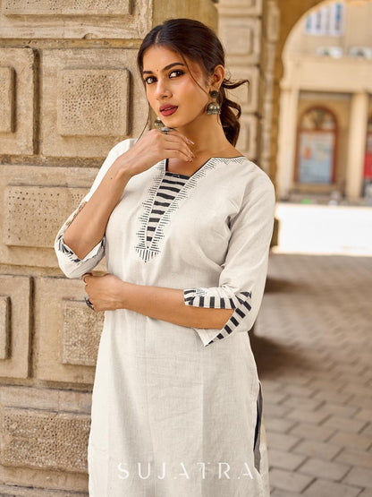 Refined Ivory Straight Kurta with Minimal Geometric Printed Neckline Highlighted with Hand Painting