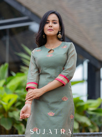 Neelkamal Intricate Hand Embroidered Chanderi Silk Kurta
