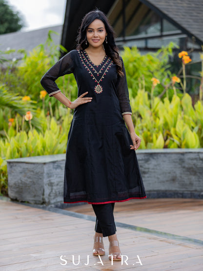 Raatrani Intricate Hand Embroidered Chanderi Silk Kurta