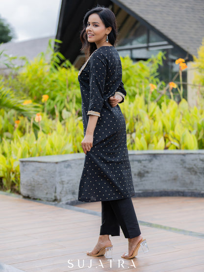 Varnika Chanderi Silk Embellished Kurta
