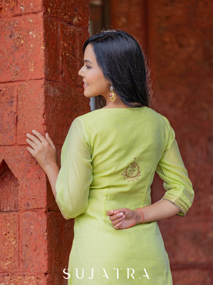 Baagh Delicate Antique Hand Embroidered Chanderi Silk Kurta