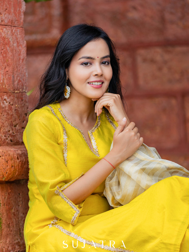 Suhani Chanderi Silk Kurta with Delicate Embellishments