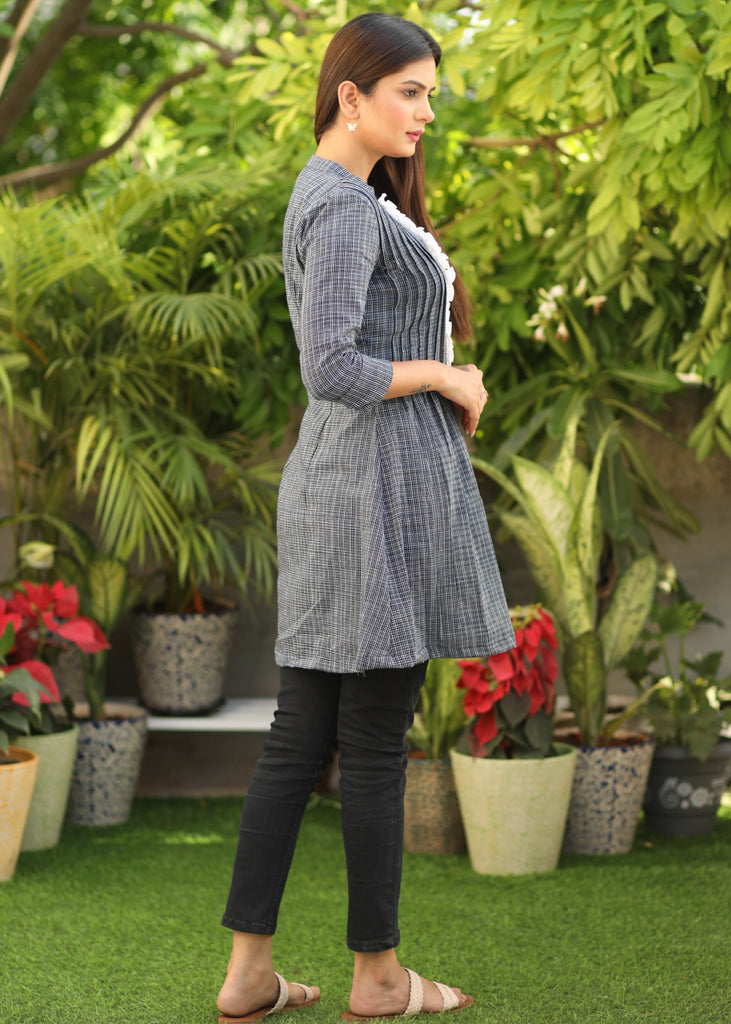 Classy Cotton Grey Tunic with Front Slit and White Ruffled Yoke