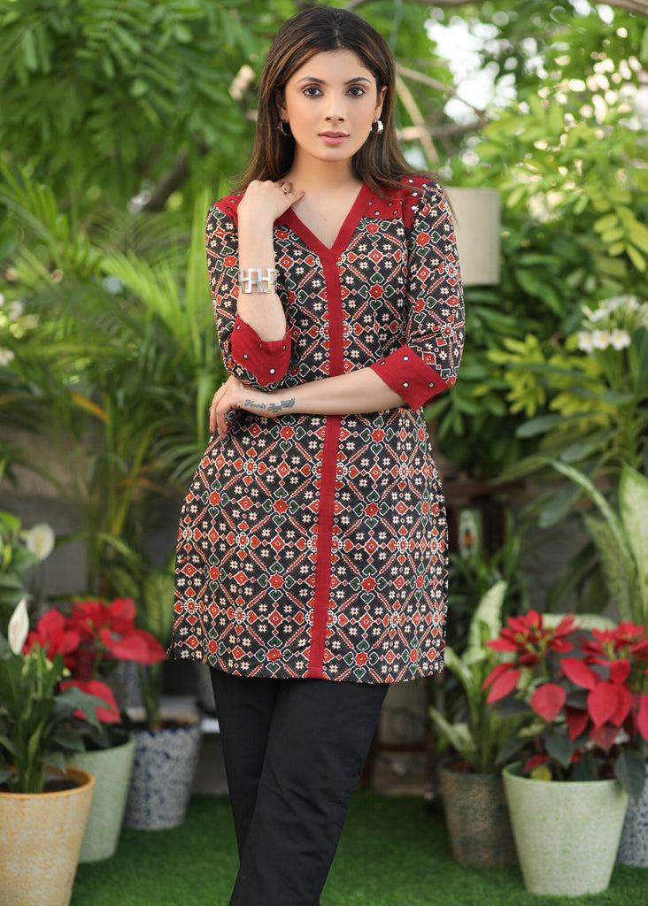 Stylish Black Geometric Print with Red Contrast and Mirror Work .