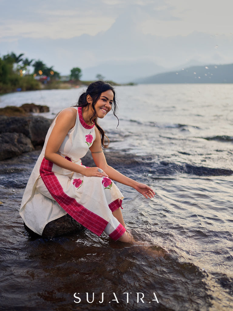 Elegant Off-White Handloom Cotton Kurta with Hibiscus Motifs and Contrast Red Plaid Panels