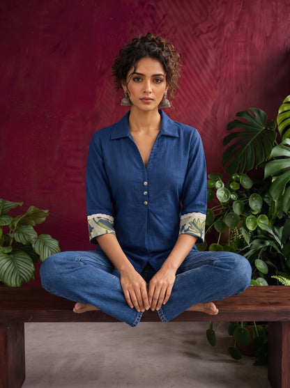 Elegant Navy Blue Cotton Shirt with Floral Print Indigo Cuffs — seated
