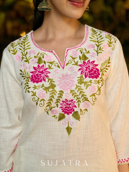 Graceful White Cotton Kurta Adorned with Striking Kashida Embroidery