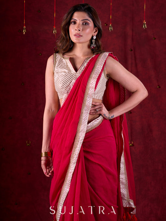 Crimson Mul Cotton Saree Adorned with Ivory Brocade Border & Fine Lace Accents