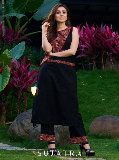 Modern Black Cotton Kurta with Asymmetric Maroon Ajrakh Patch Panel and Strap Details