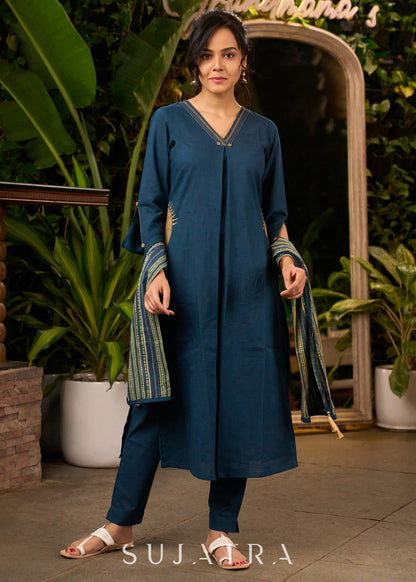 Teal Blue Cotton Kurta with Side Pockets & Hand Painting on Neckline