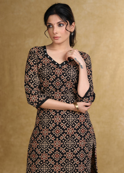 Buy Latest Designer Kurtis Online for Woman | Handloom, Cotton, Silk ...