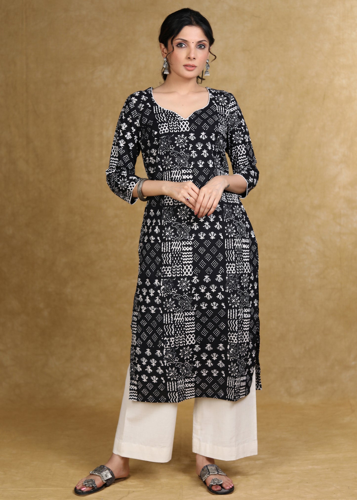Easy To Wear Cotton Black Patch Work Printed Kurta