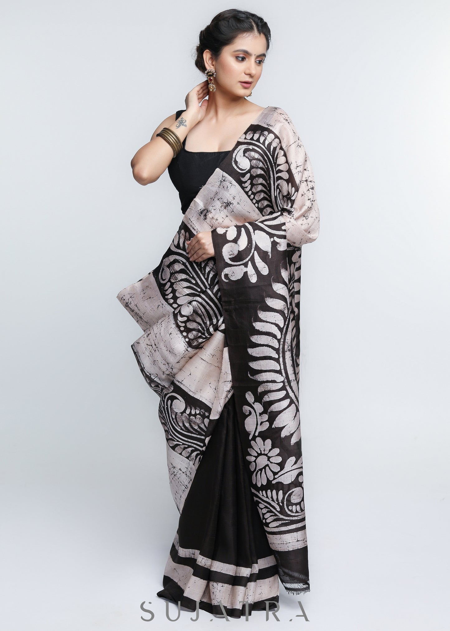 Exquisite White & Black Combination Pure Silk Handpainted Batik saree